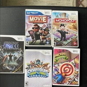 Nintendo White Wii Game Collection
